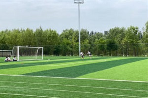 北京一土學校足球場