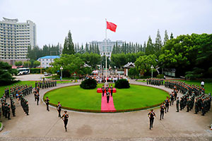 上海IEC中日融合課程升旗臺(tái)