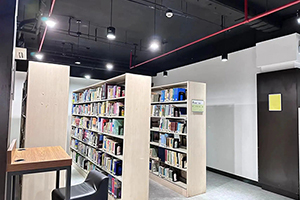 上海醫(yī)藥職工大學(xué)日語融合課程校園環(huán)境