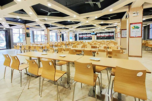 廣州市亞加達(dá)外國語高級(jí)中學(xué)