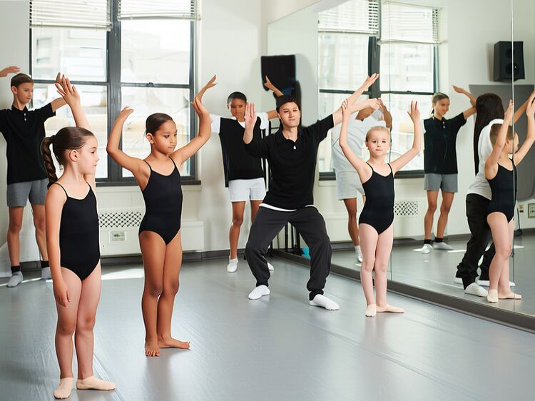 哈羅北京預(yù)約看校入口2025，附雙校區(qū)地址及最新學(xué)費(fèi)標(biāo)準(zhǔn)