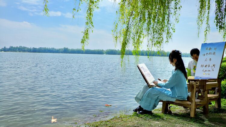 春曉國(guó)際學(xué)校